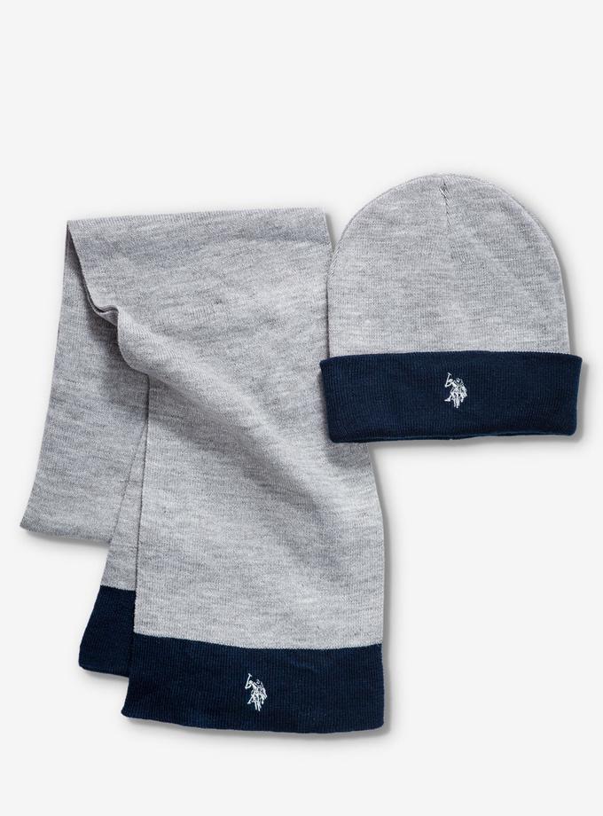 USPA CUFF KNIT REVERSIBLE BEANIE AND SCARF SET For Sale