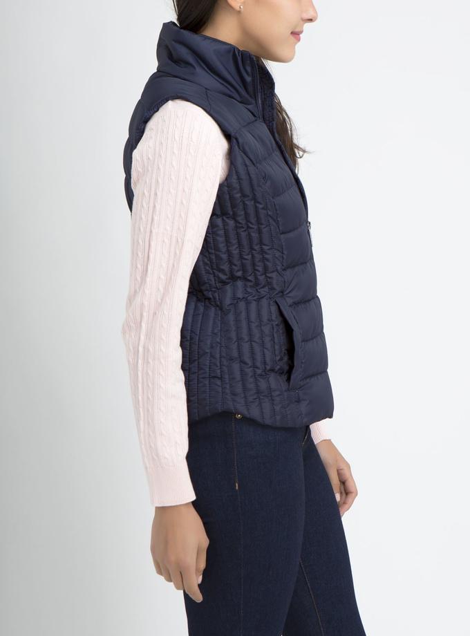 USPA ESSENTIAL QUILTED VEST New Arrival